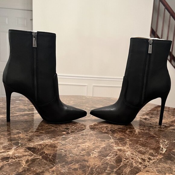 Michael Michael Kors Blaine Black Leather Booties Size 6 - Picture 1 of 16